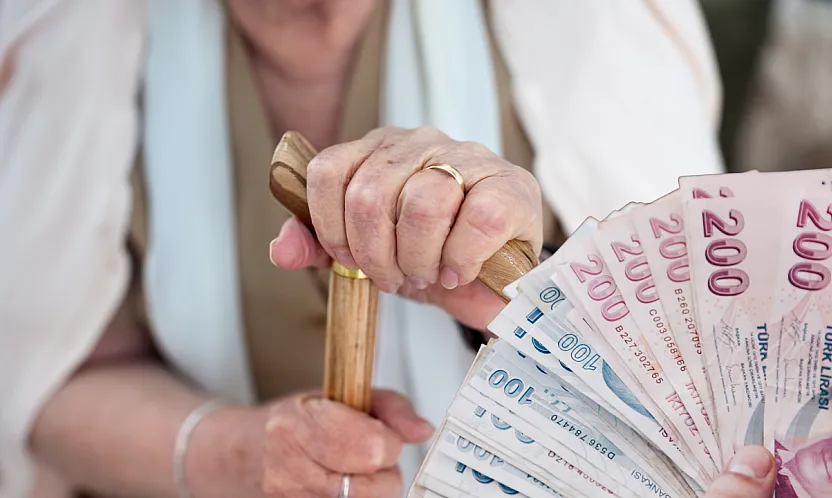En düşük emekli maaşı Ocak 2027'de ne kadar olacak? İşte 5 zam senaryosu