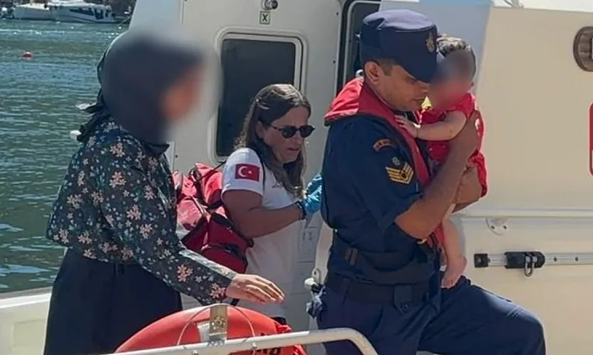 Fethiye Açıklarında Gezi Teknesinde Yaralanan Bebek Kurtarıldı