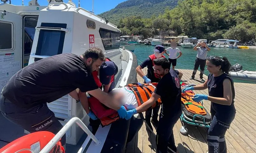 Fethiye Açıklarında Teknede Yaralanan Vatandaş Kurtarıldı