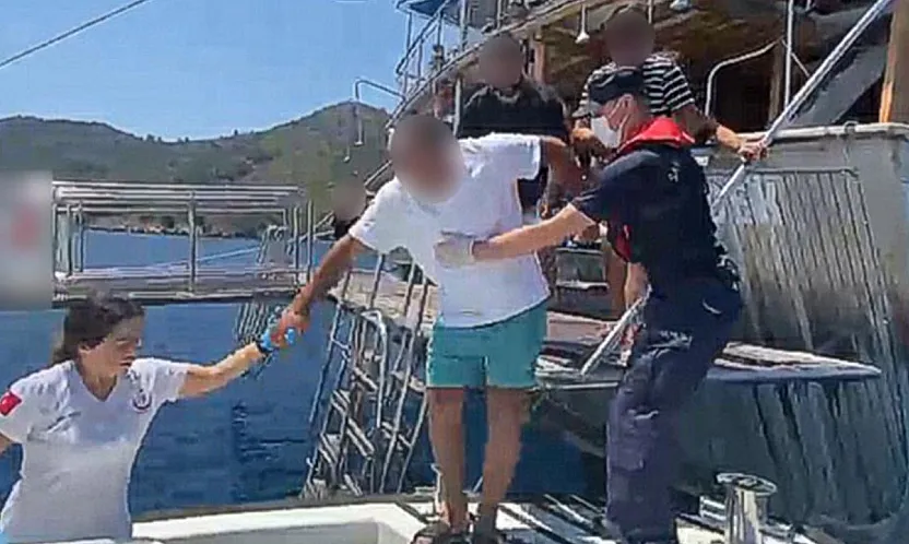 Fethiye Açıklarında Yaralanan Vatandaş Sahil Güvenlik Tarafından Tahliye Edildi