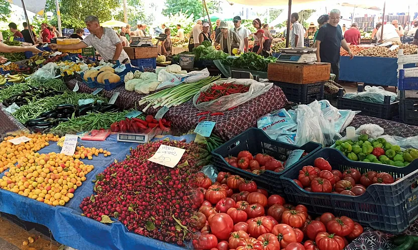 Fethiye Çalış Pazarı'nda Sebze ve Meyve Fiyatları Belli Oldu