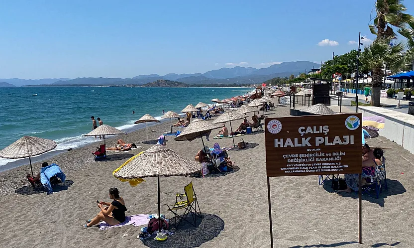 Fethiye Çalış Sahili'nde Hafta Sonu Yoğunluğu