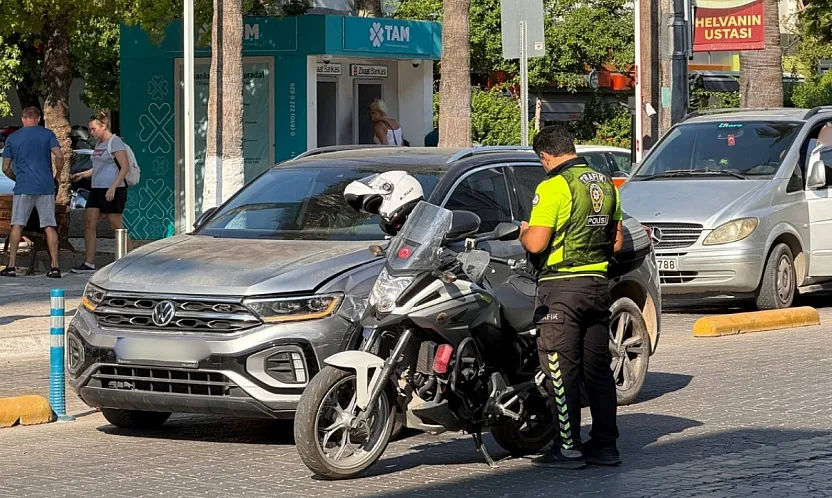 Fethiye Çarşı Caddesi'nde Hatalı Parka Geçit Yok