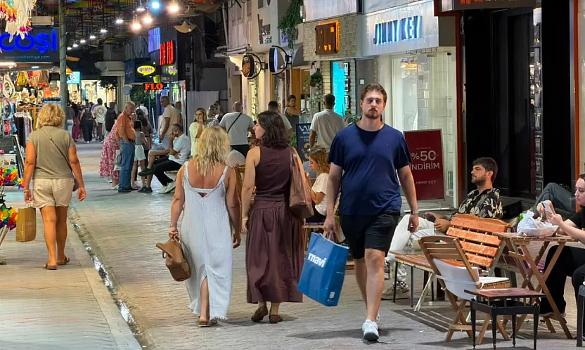 Fethiye Çarşı'da Eylül Yoğunluğu