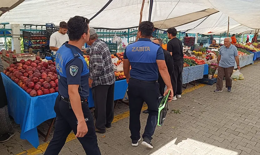 Fethiye Cuma Pazarı'nda terazi denetimi yapıldı