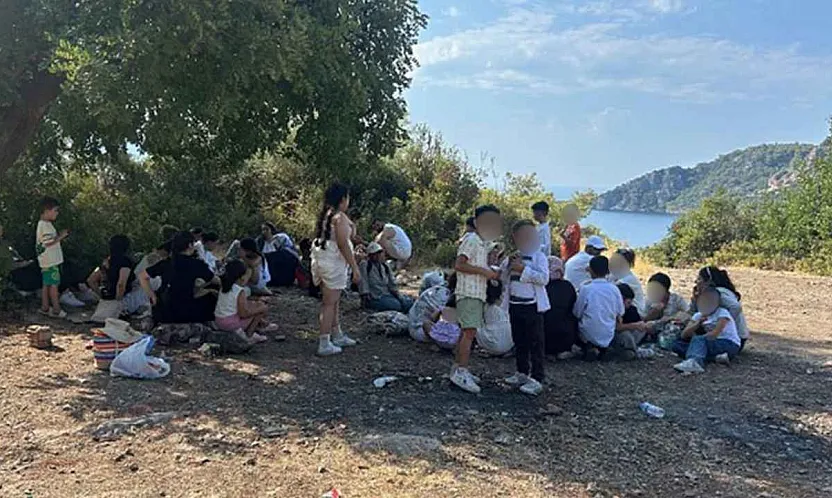 Fethiye'de 20'si çocuk 39 düzensiz göçmen yakalandı