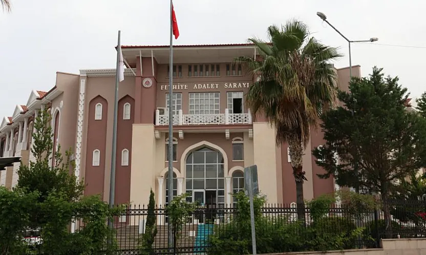 Fethiye'de 4 yıl önce kaybolan kadının ölümüyle ilgili 4'ü tutuklu 10 sanık yargılanıyor