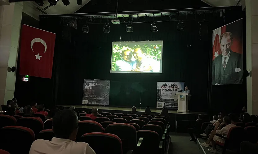 Fethiye'de 'Deprem Bilinçlendirme' semineri: 'Afetler engellenemez, kayıplar azaltılabilir'