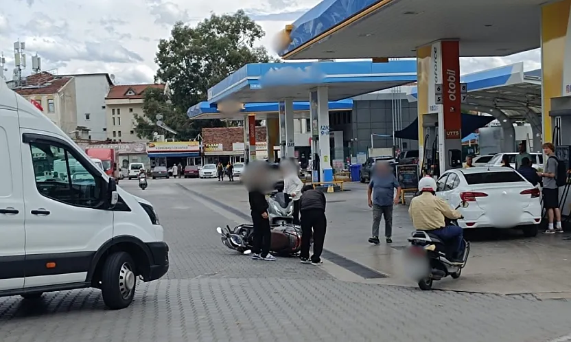 Fethiye'de Motosiklet Kazası: Sürücü Hafif Yaralandı