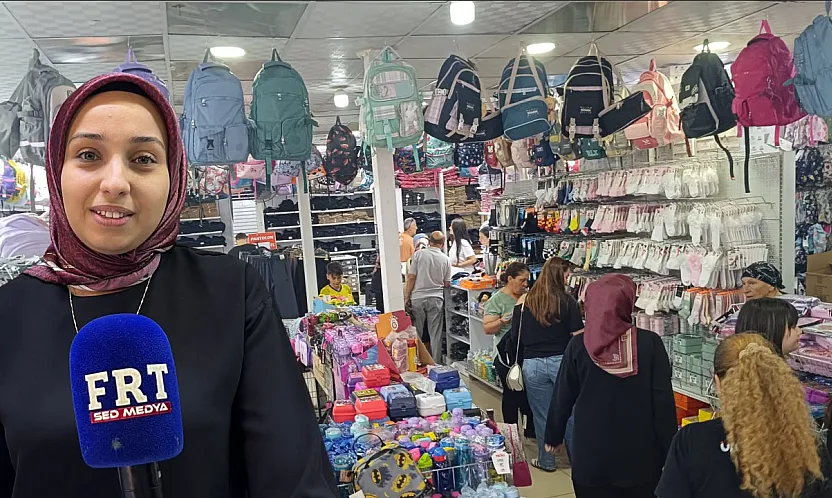 Fethiye'de okul telaşı sürerken askıda formalar öğrencileri bekliyor