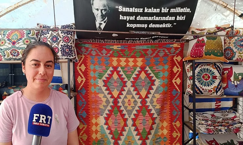 Fethiye'de Ölüdeniz Sanat Sokağı'nda el emeği yaşatılıyor: 'Dokumayı sevmeden yapamazsınız'