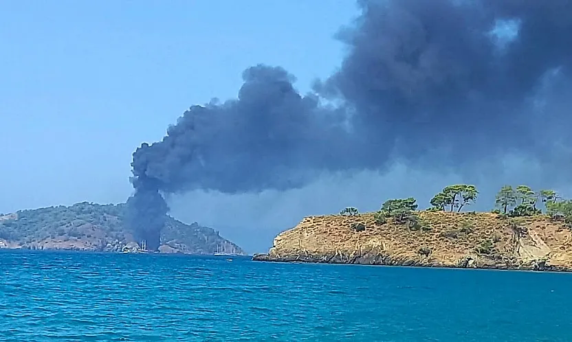 Fethiye'de tekne yangını