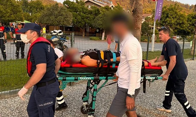 Fethiye'de ticari yatta yaralanan vatandaşa tıbbi tahliye