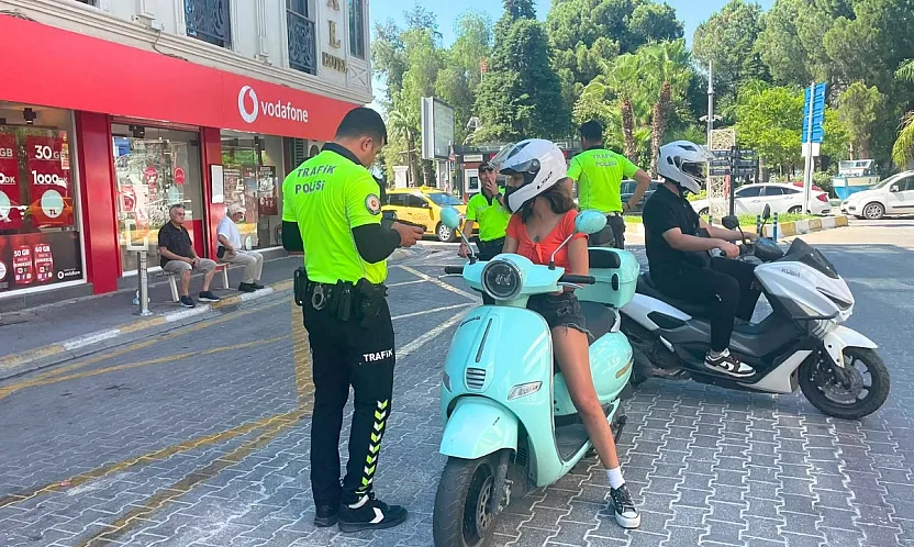 Fethiye'de trafik güvenliği için denetimler aralıksız sürüyor