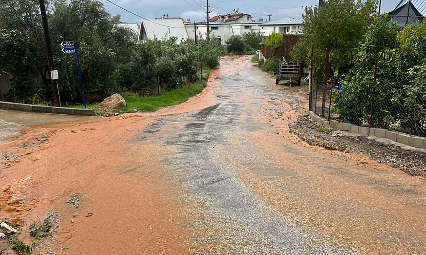 Fethiye'de yağmur etkisini sürdürüyor: Sağanak devam edecek