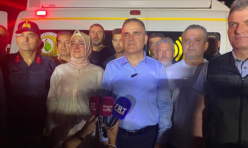 Fethiye'de yangın kontrol altında: 78 hane ve 574 vatandaş tahliye edildi