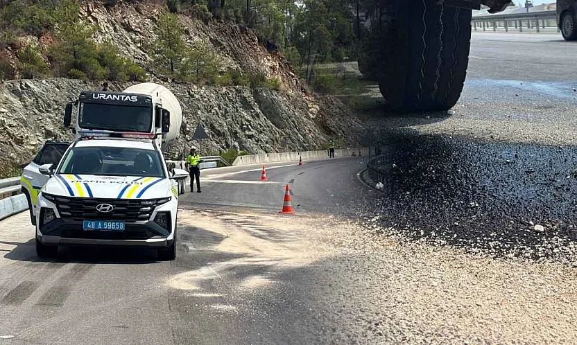 Fethiye İnlice Yolunda Motor Yağı Kazaya Neden Oldu