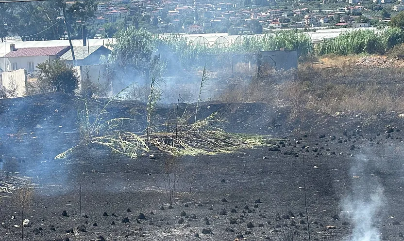 Fethiye Karaçulha Çevre Yolu'nda Anız Yangını