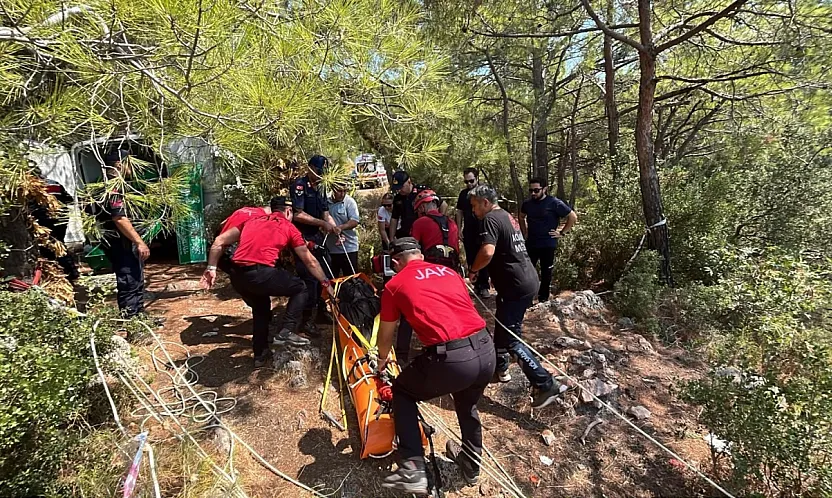 Fethiye Kayaköy'de yüksekten düşen 45 yaşındaki şahıs hayatını kaybetti