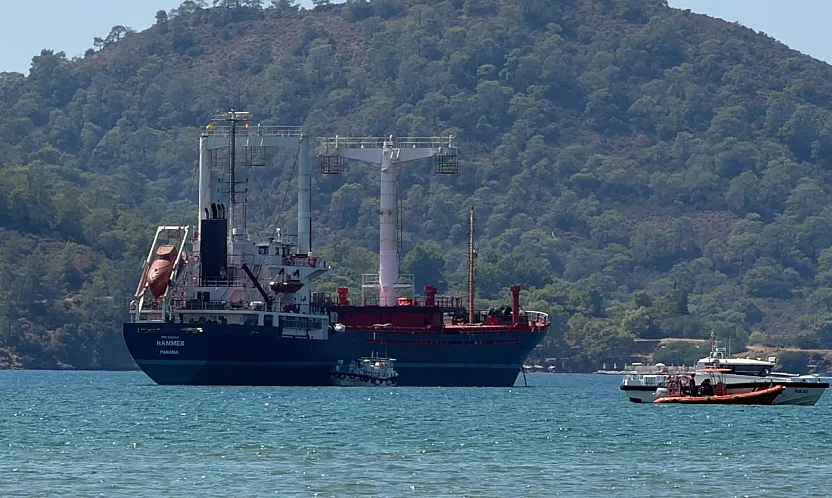 Fethiye Körfezi'ne 95 Metrelik Yük Gemisi Demirledi