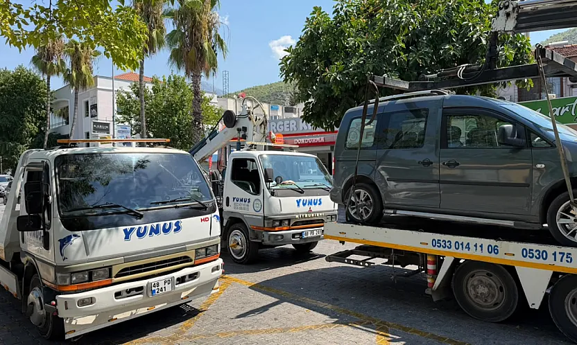 Fethiye merkezde uygunsuz park denetimi: Çok sayıda araç çekildi