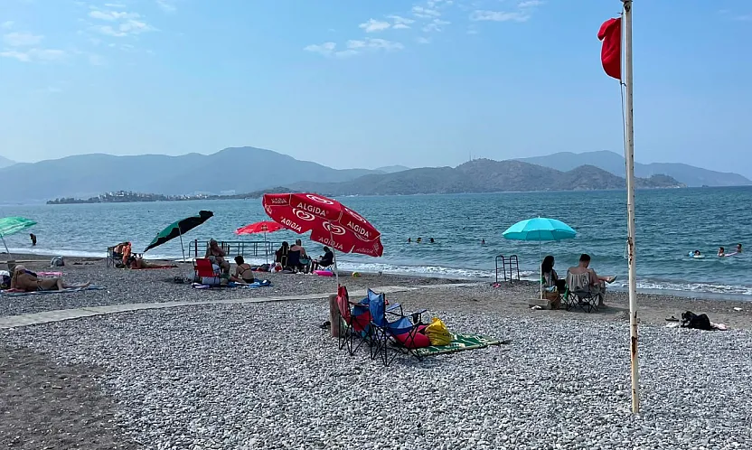 Fethiye'nin bunaltıcı neminde vatandaşın nefes aldığı nokta 'Çalış Plajı'