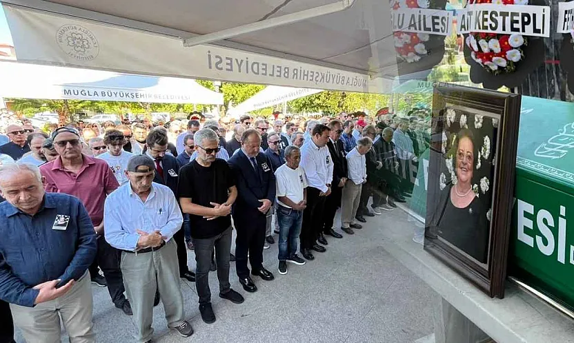 Fethiye'nin sevilen isimlerinden Kadriye Mualla Yerguz son yolculuğuna uğurlandı