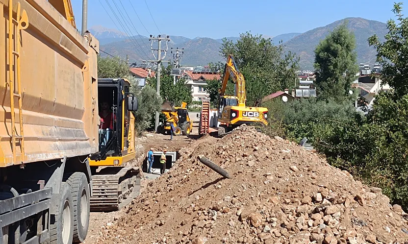 Fethiye Osman Yakalıoğlu Sokak'ta Yağmur Suyu Altyapı Çalışması