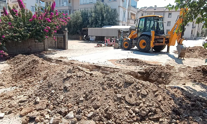 Fethiye Tuzla'da doğalgaz hatları konutlara çekiliyor