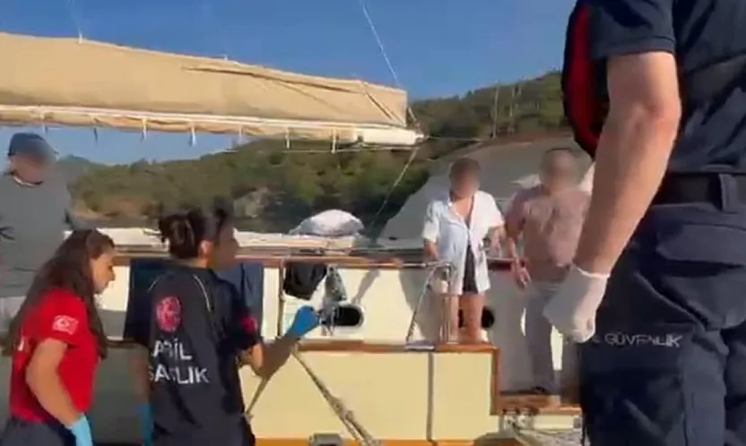 Fethiye ve Dalaman Açıklarında İki Vatandaşa Sahil Güvenlikten Tıbbi Tahliye