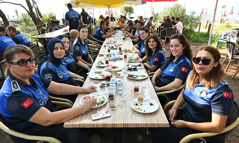 Fethiye zabıtası Zabıta Haftası'nda Akmaz'da buluştu