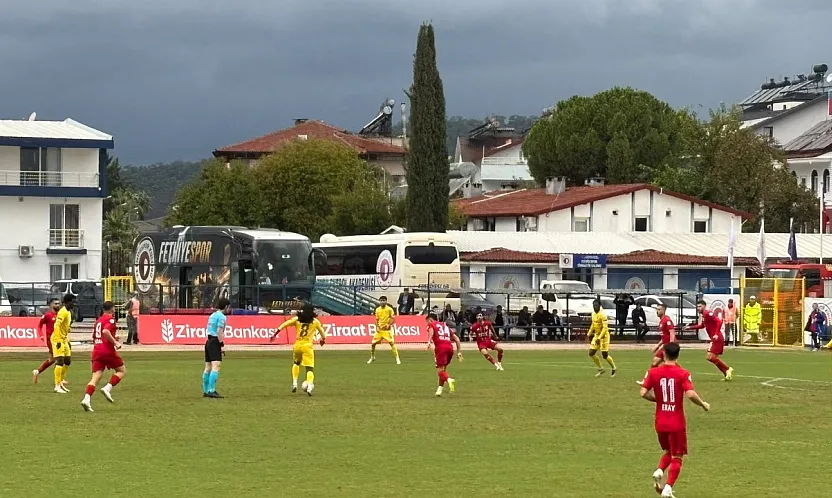 Fethiyespor-Eyüpspor maçına yağmur engeli: Karşılaşma ertelendi