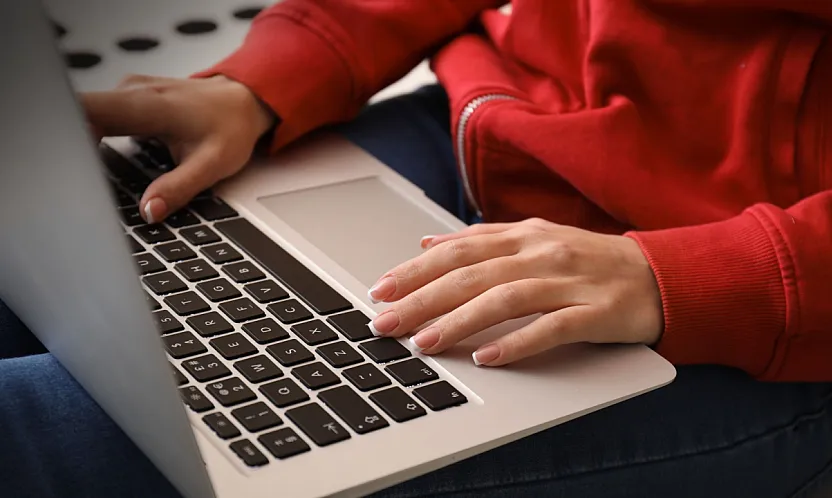 Gerçek alışveriş yapmadan dopamin mutluluğu: Sahte alışveriş siteleri neden ilgi görüyor?