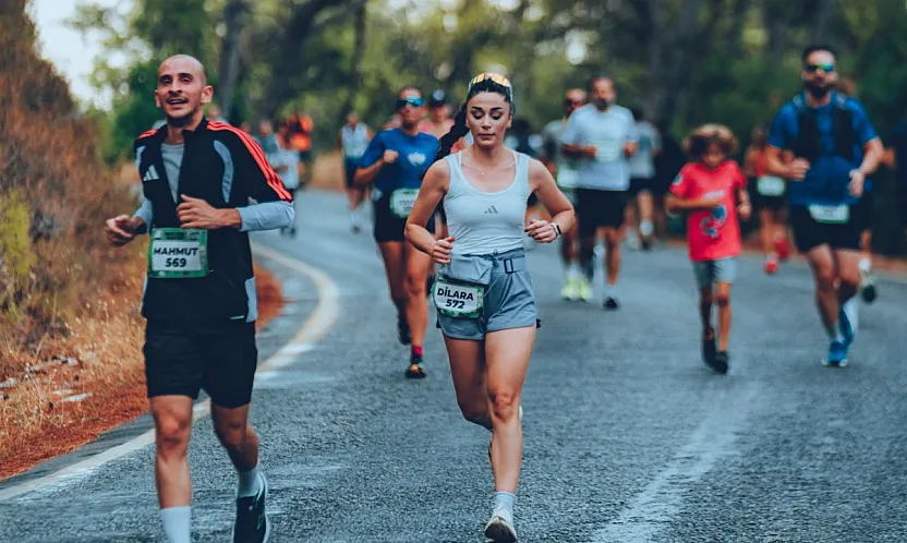 Gökova Run Fest, yarı maratonla tamamlandı