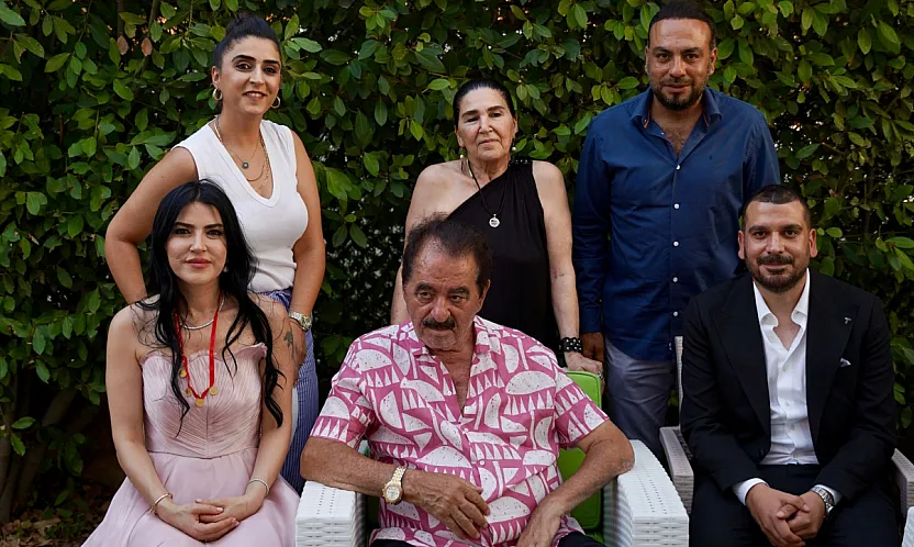 İbrahim Tatlıses'in Bodrum'daki evinde mutlu gün
