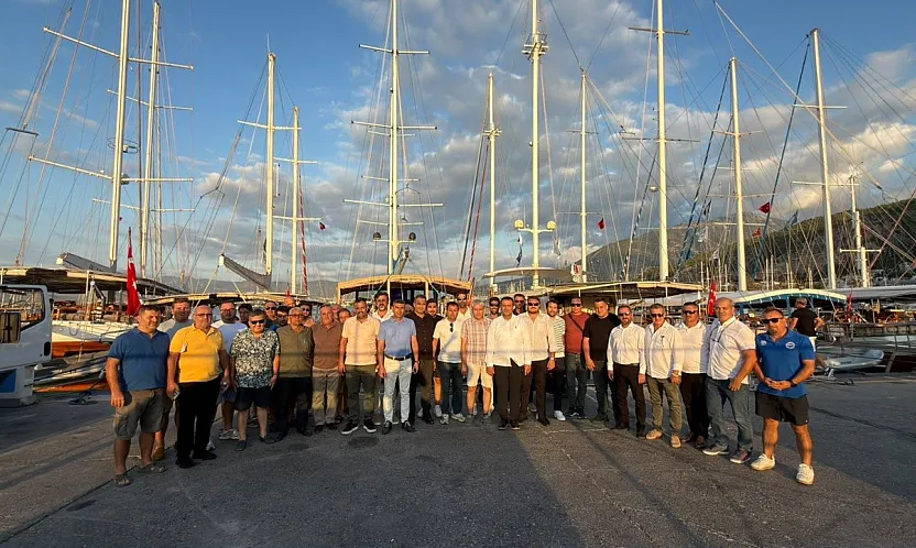 İlkay Tugay seçim öncesi sahaya indi: Fethiye'de üyelerle bir araya geldi