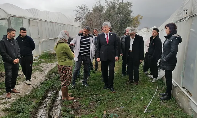 İYİ Partili Ergün'den Kumluova'daki Hortum Felaketinden Etkilenen Üreticilere Ziyaret