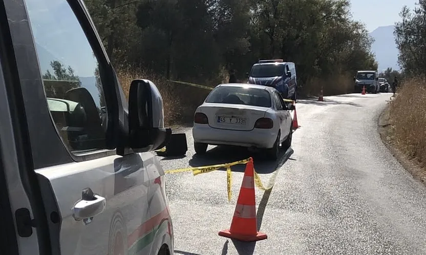 İzmir'de 1 kişi otomobilinde silahla vurulmuş bulundu