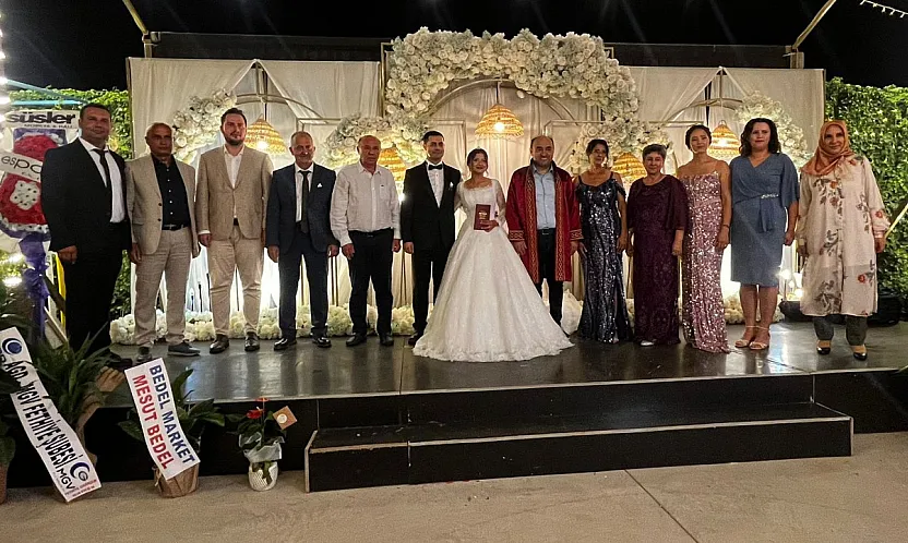 Kandönmez Ailesinin Mutlu Günü