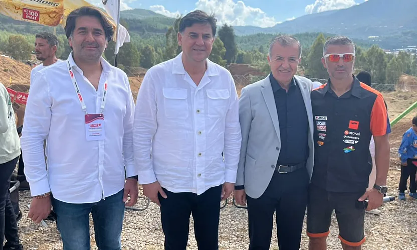Kemal Hıra'dan Fethiye'deki Motokros Şampiyonası'na Destek