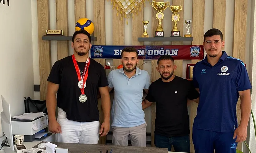 Kırkpınar'ın Madalyalı Pehlivanlarından SEGİAD'a ziyaret