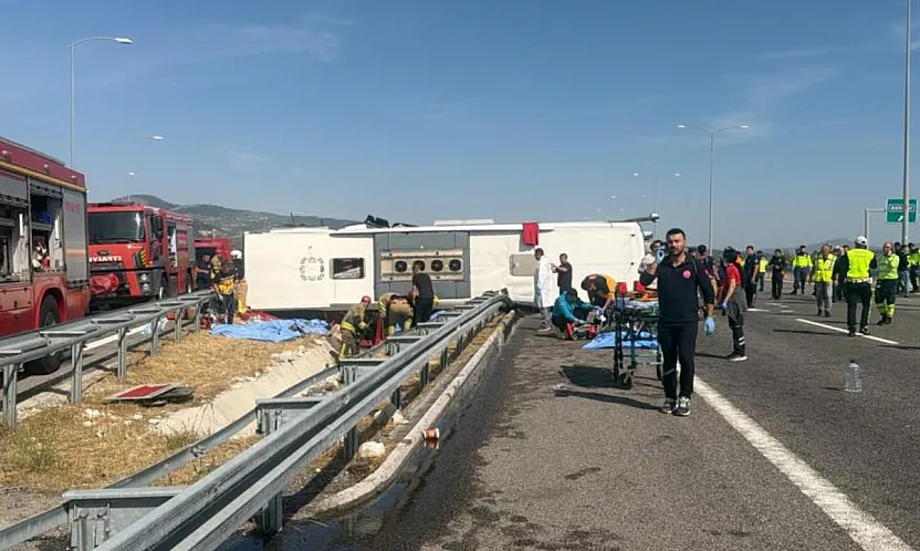 Manisa'daki Feci Kazada Yaralı Sayısı 27'ye Yükseldi