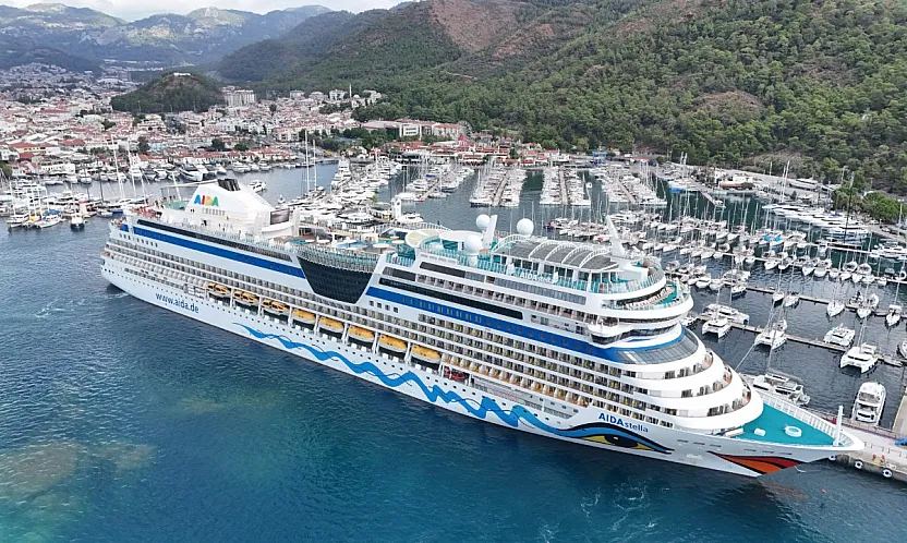 Marmaris'e 'Aida Stella' kruvaziyeri 2 bin 370 turist getirdi