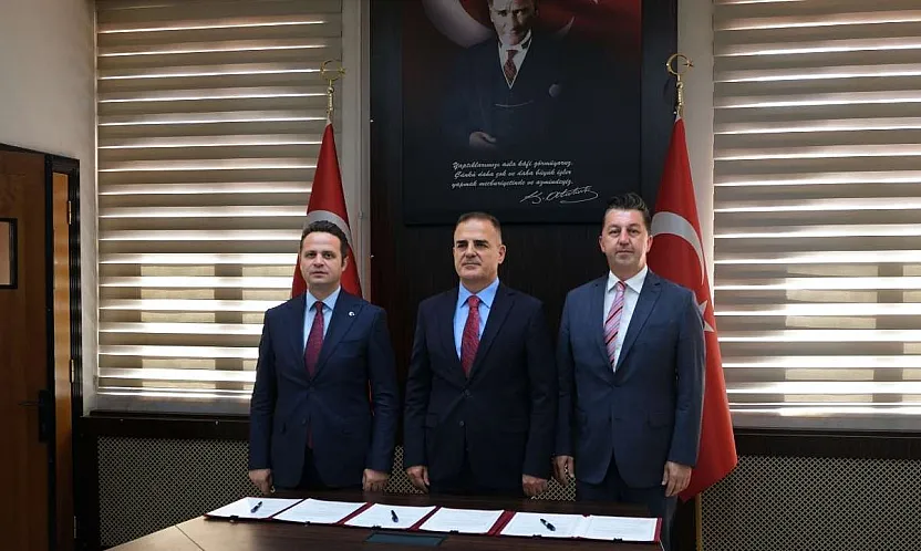 Marmaris Esnaf Odası binasını 15 yıllığına mesleki eğitim için tahsis etti