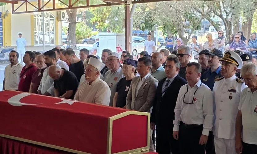 Marmaris'te Kıbrıs Gazisi Yavuzer, son yolculuğuna uğurlandı
