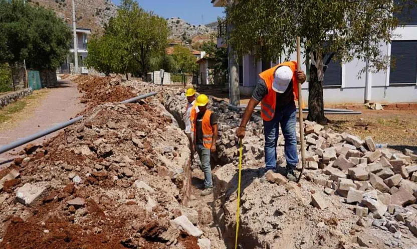Marmaris Yeşilova Mahallesi'nde içme suyu şebekesi genişletiliyor