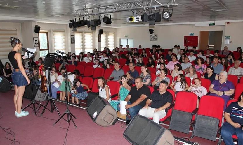 Menteşe Anadolu Lisesi'nde müzik rüzgarı