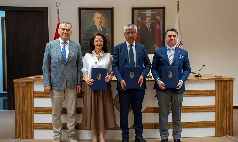 Menteşe'de 'Mahalleden Kliniğe Gülüş Yolculuğu' Başladı