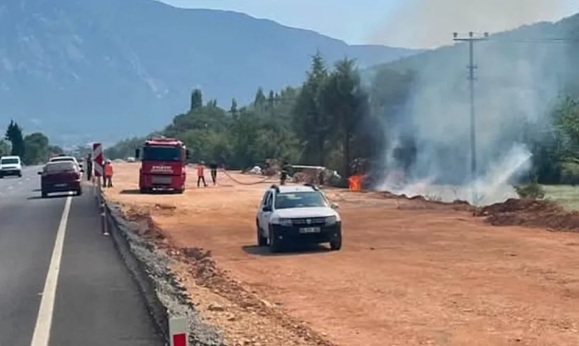 Menteşe'de otluk alanda çıkan yangın söndürüldü