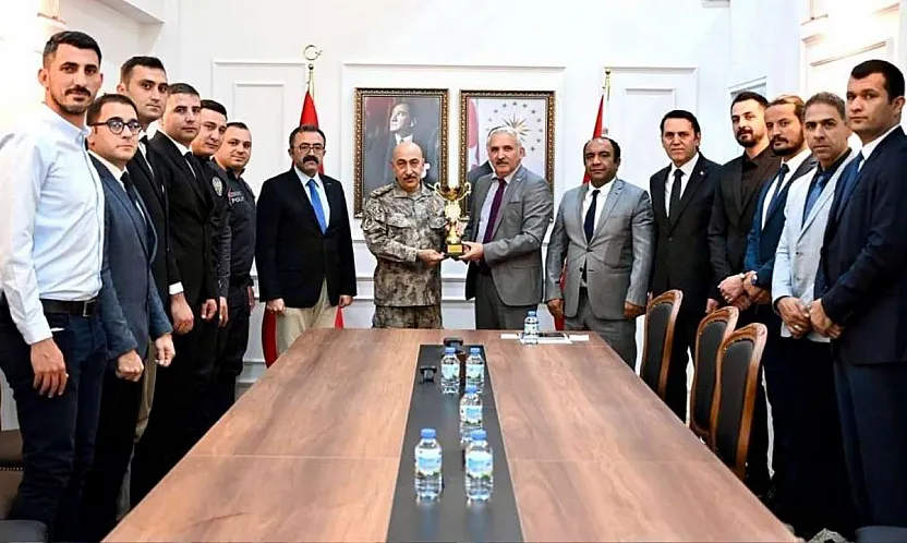 Muğla birincisi olan Emniyet voleybol takımı bölge müsabakalarına katılacak